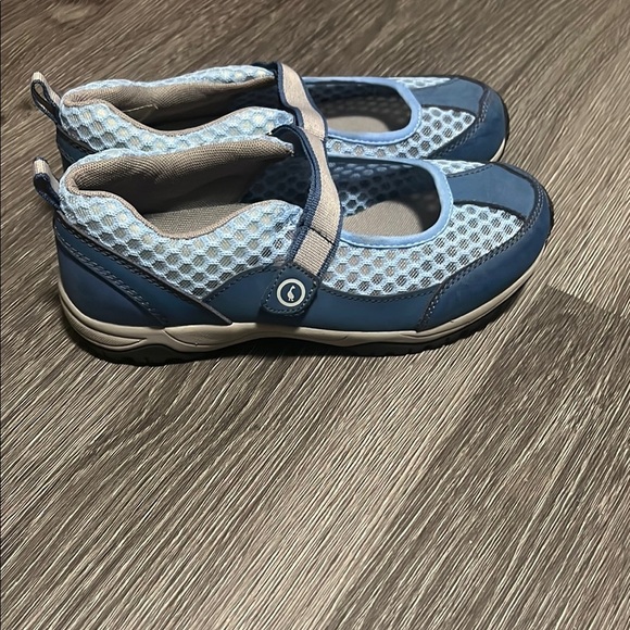 Sporto Blue Sneakers with Gingham Pattern and Velcro Strap - Picture 7 of 9